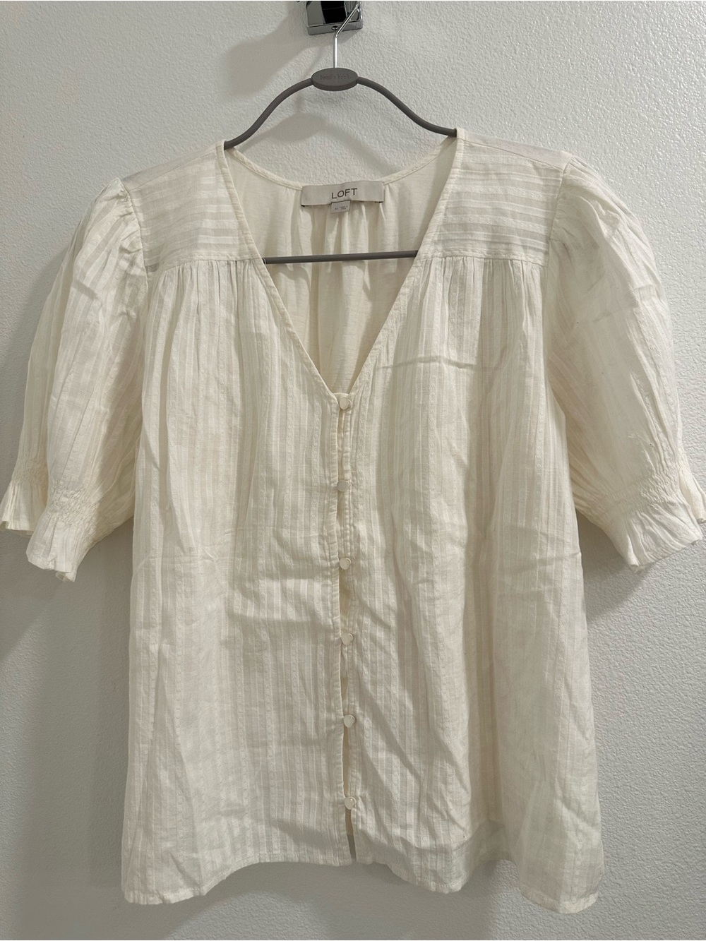 Ann Taylor LOFT blouse NWOT